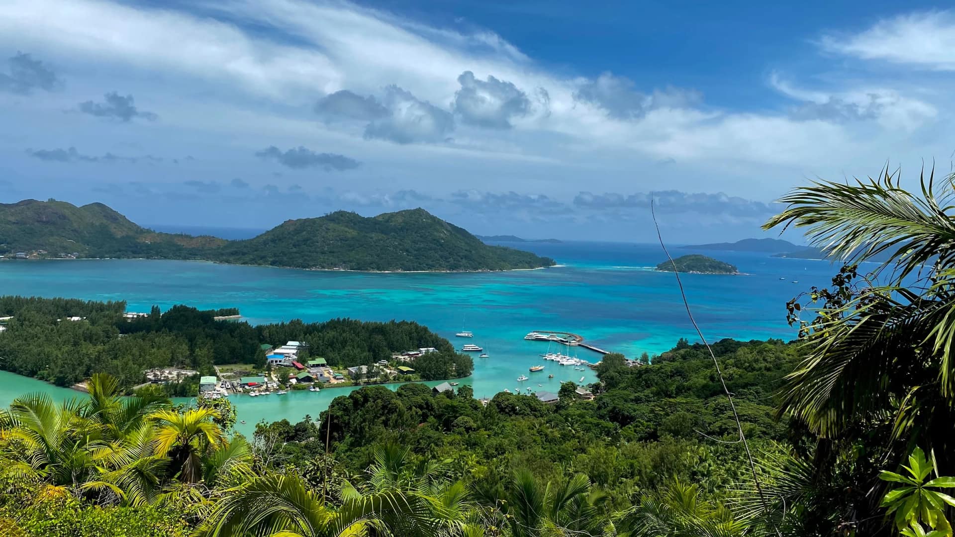 Seychelles 2027 photo 1