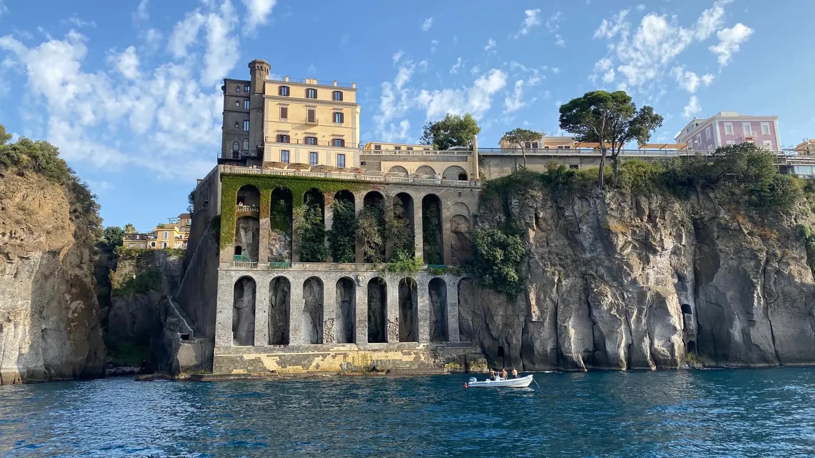 Italy yacht event destination